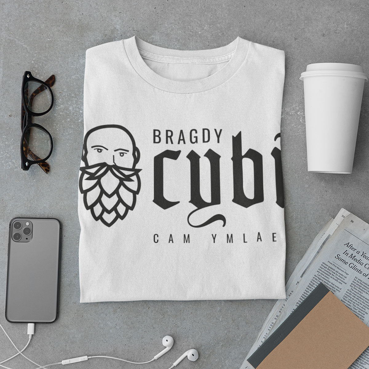 T-shirt / Crys-T - Bragdy Cybi logo